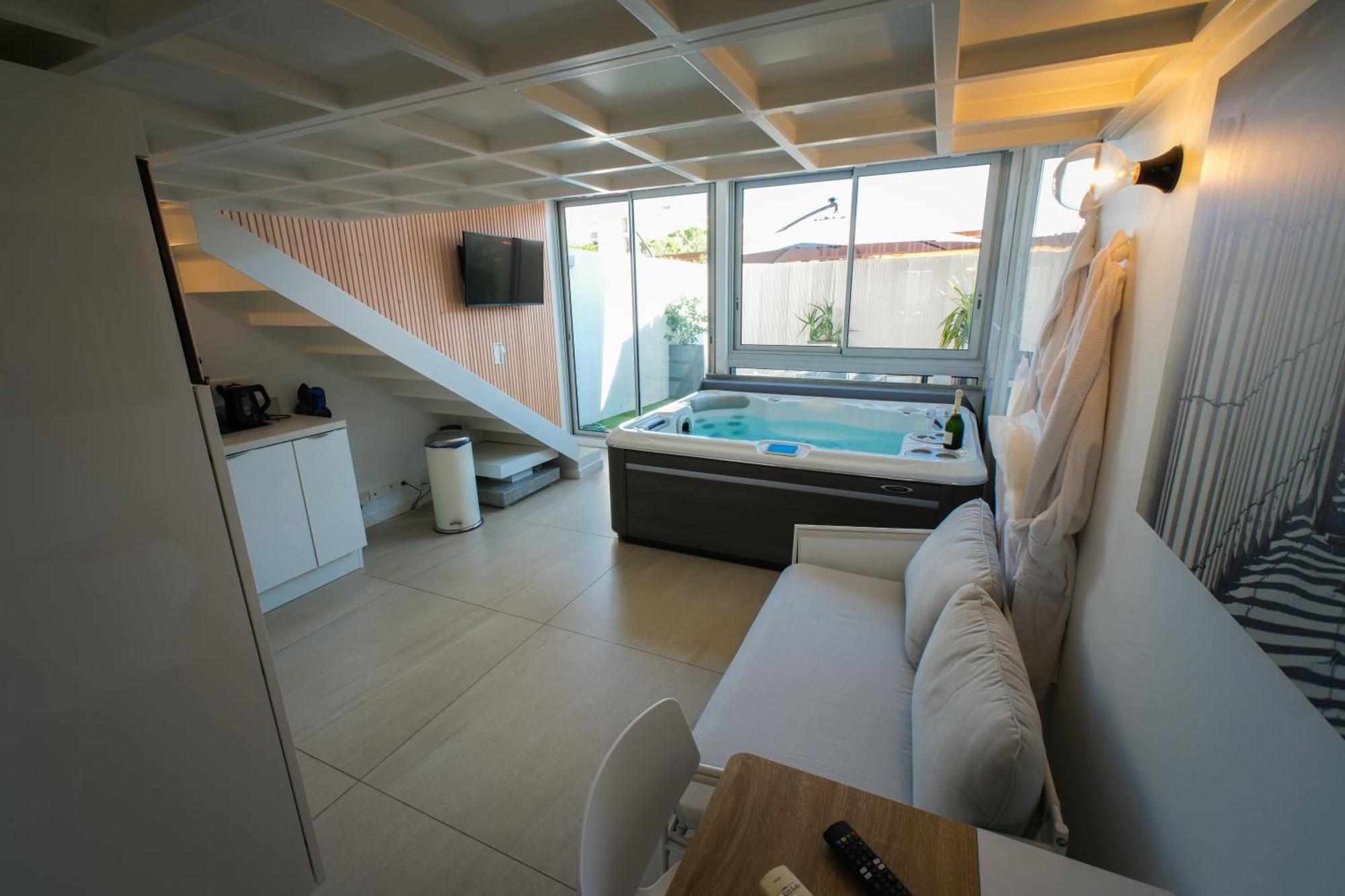 Villa Bono Jacuzzi & Spa Сен-Лоран-дю-Вар Экстерьер фото